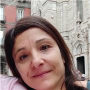 Laureata in giurisprudenza con abilitazione all'esercizio professionale forense